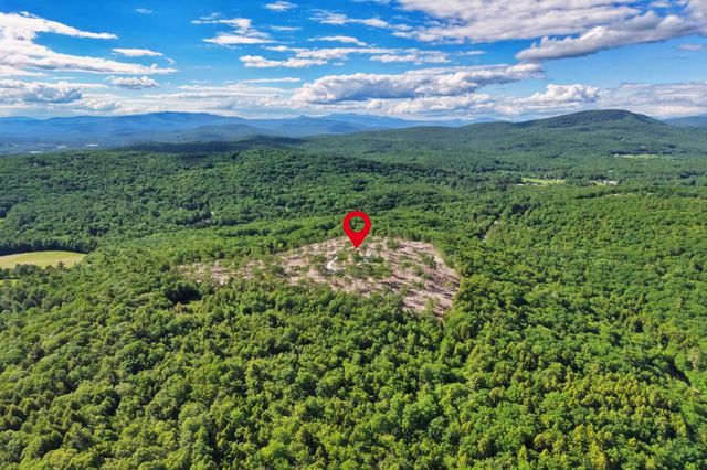 81 Disdam Road, Holderness, NH 03245
