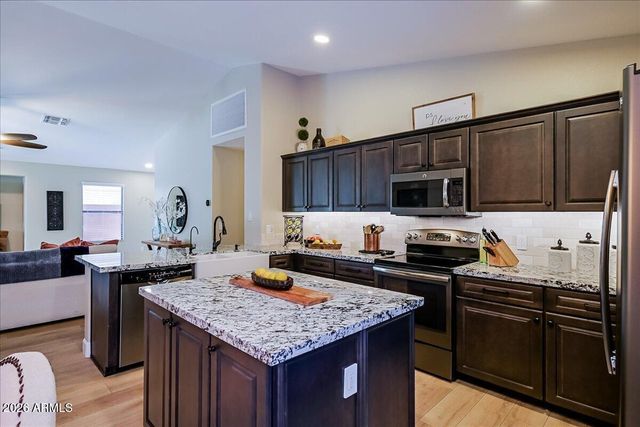 21215 N 92ND Lane, Peoria, AZ 85382