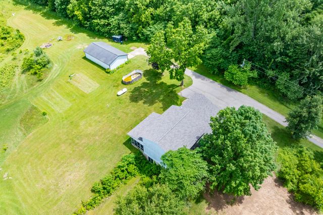 38701 County Road 665, Paw Paw, MI 49079
