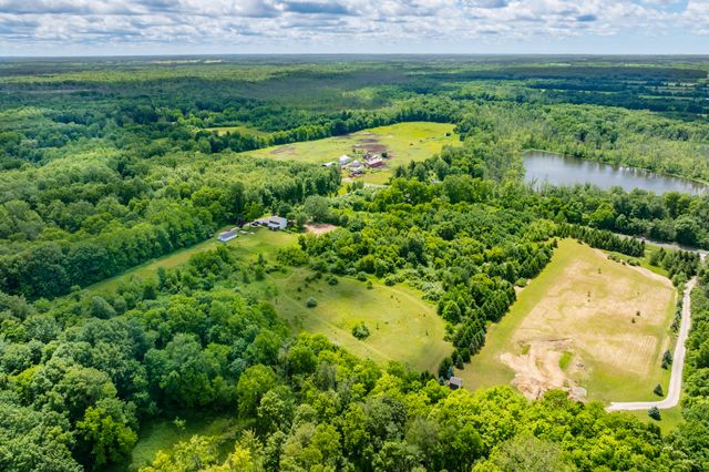 38701 County Road 665, Paw Paw, MI 49079