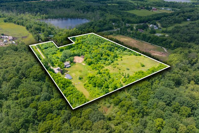 38701 County Road 665, Paw Paw, MI 49079