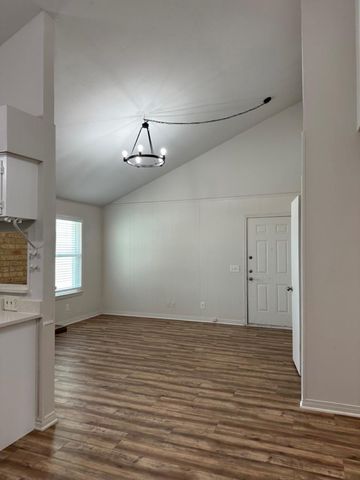 5409 Purple Sage DR B, Austin, TX 78724