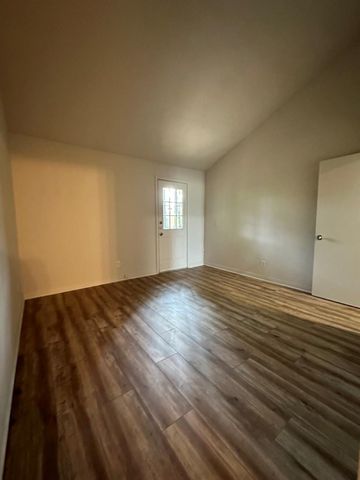 5409 Purple Sage DR B, Austin, TX 78724