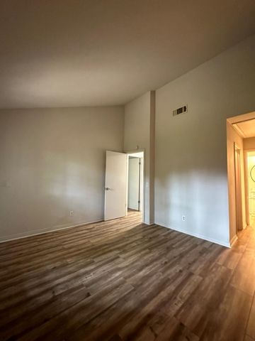 5409 Purple Sage DR B, Austin, TX 78724