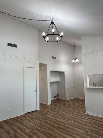 5409 Purple Sage DR B, Austin, TX 78724