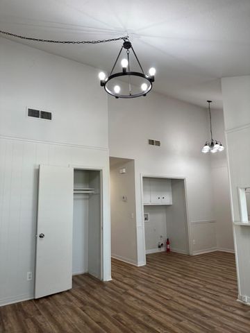 5409 Purple Sage DR B, Austin, TX 78724