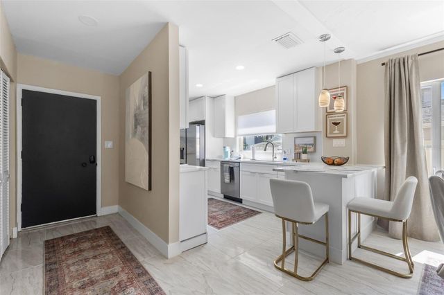 270 SKIFF POINT A1, Clearwater Beach, FL 33767