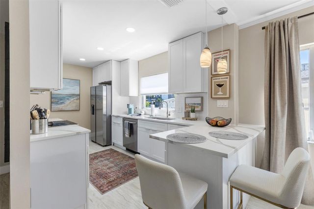 270 SKIFF POINT A1, Clearwater Beach, FL 33767