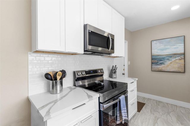 270 SKIFF POINT A1, Clearwater Beach, FL 33767