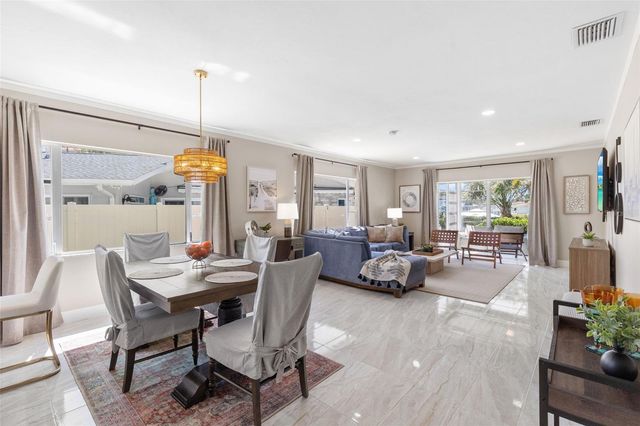 270 SKIFF POINT A1, Clearwater Beach, FL 33767