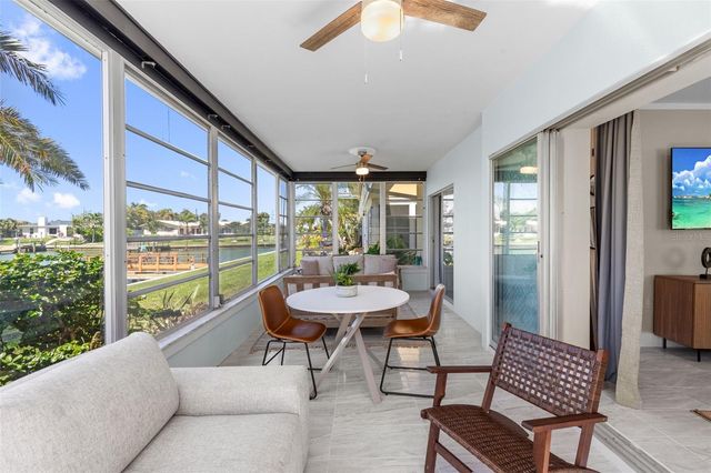 270 SKIFF POINT A1, Clearwater Beach, FL 33767