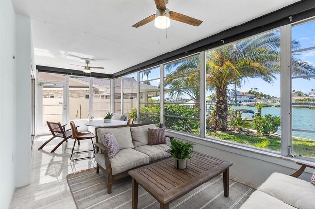 270 SKIFF POINT A1, Clearwater Beach, FL 33767