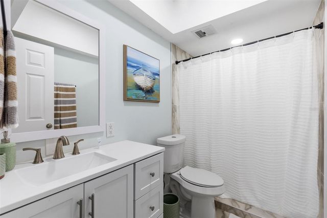 270 SKIFF POINT A1, Clearwater Beach, FL 33767