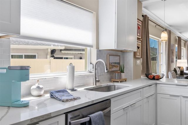 270 SKIFF POINT A1, Clearwater Beach, FL 33767