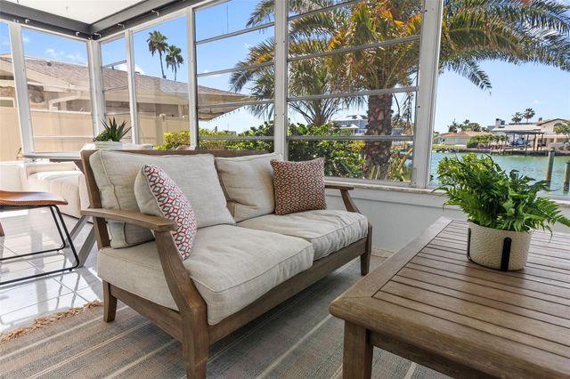 270 SKIFF POINT A1, Clearwater Beach, FL 33767