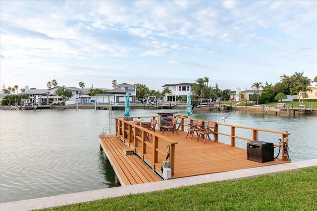 270 SKIFF POINT A1, Clearwater Beach, FL 33767