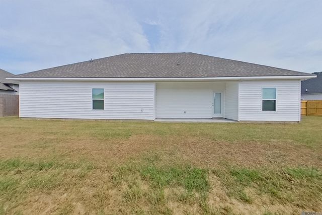 13784 Willowmore Dr, Denham Springs, LA 70726