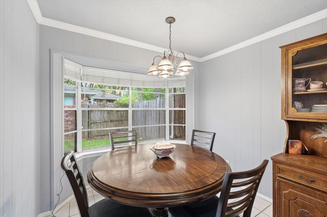 3005 Friendswood Drive, Arlington, TX 76013