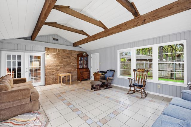 3005 Friendswood Drive, Arlington, TX 76013