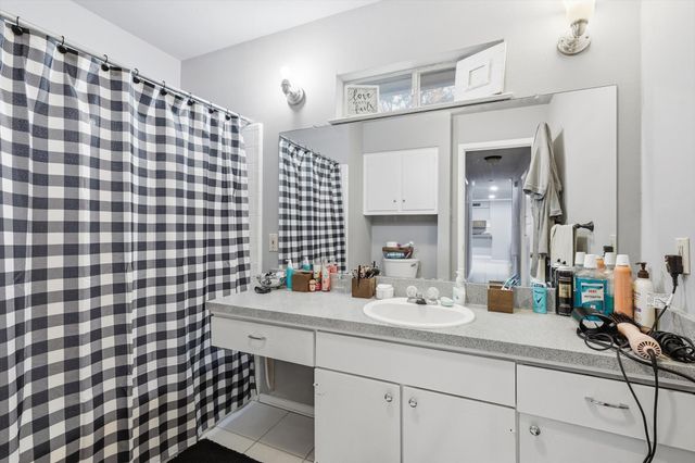 3005 Friendswood Drive, Arlington, TX 76013