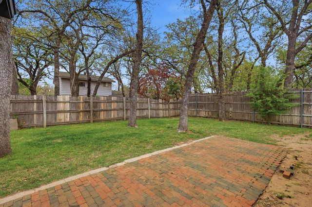 3005 Friendswood Drive, Arlington, TX 76013