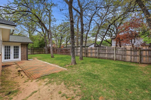 3005 Friendswood Drive, Arlington, TX 76013