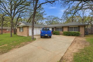 3005 Friendswood Drive, Arlington, TX 76013
