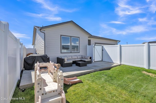 5138 E Antares Ln, Post Falls, ID 83854
