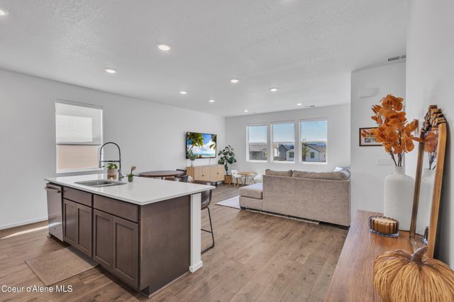 5138 E Antares Ln, Post Falls, ID 83854