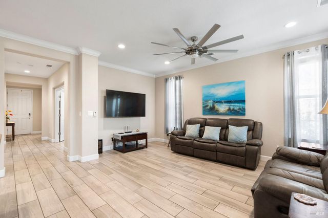 590 Belvedere Dr, Rio Vista, CA 94571