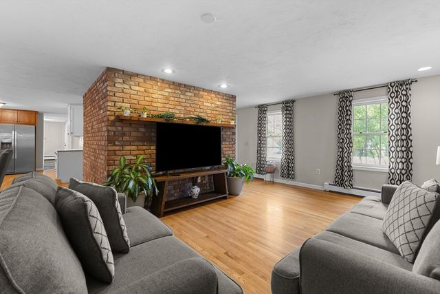 111 Lea Ave, Northbridge, MA 01534
