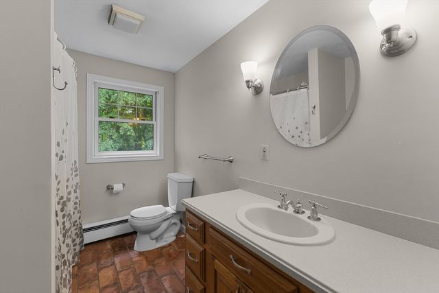 111 Lea Ave, Northbridge, MA 01534