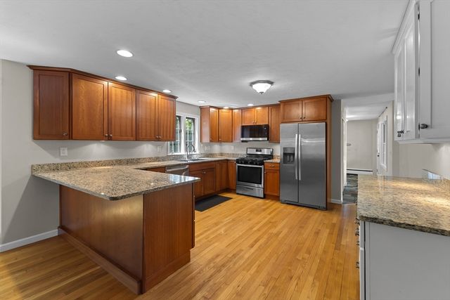 111 Lea Ave, Northbridge, MA 01534