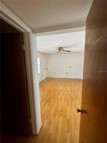2929 W OAK RIDGE ROAD F4, Orlando, FL 32809