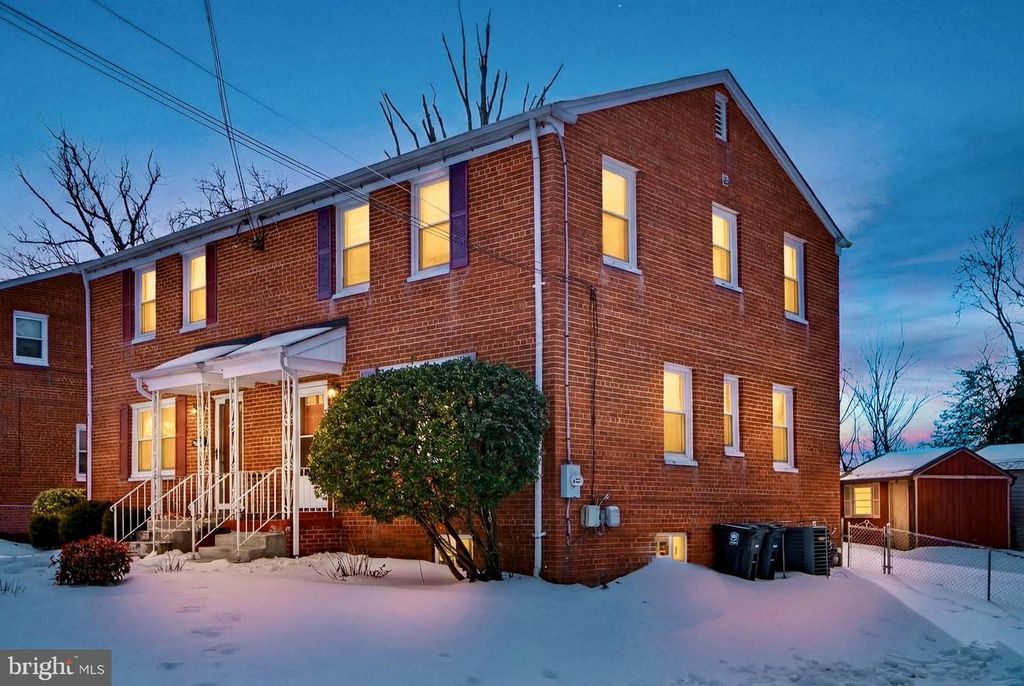 4105 ATMORE PL, Temple Hills, MD 20748