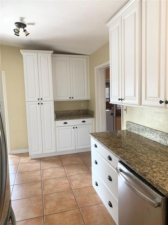 Image 5 of property listing at 2701 NANCY STREET, Orlando, FL 32806