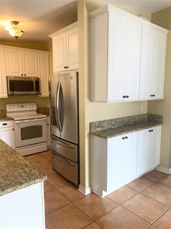 Image 7 of property listing at 2701 NANCY STREET, Orlando, FL 32806