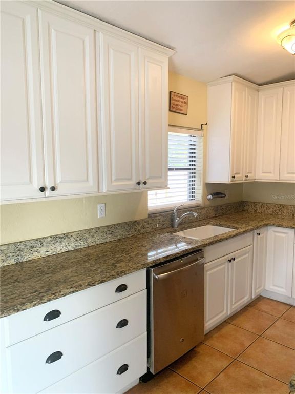 Image 10 of property listing at 2701 NANCY STREET, Orlando, FL 32806