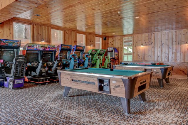 18E Seasons at Attitash Road, Bartlett, NH 03812