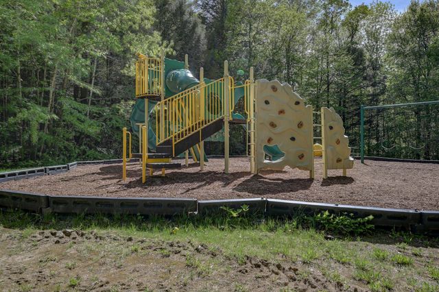 18E Seasons at Attitash Road, Bartlett, NH 03812