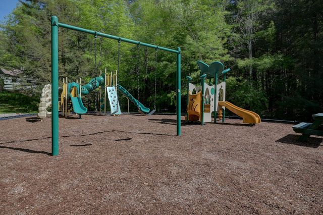 18E Seasons at Attitash Road, Bartlett, NH 03812