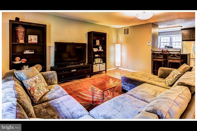 26 SPRING GLEN CT, Cockeysville, MD 21030