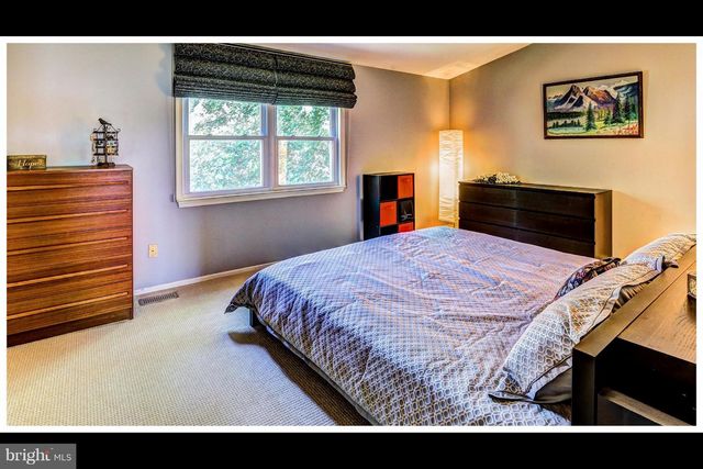 26 SPRING GLEN CT, Cockeysville, MD 21030