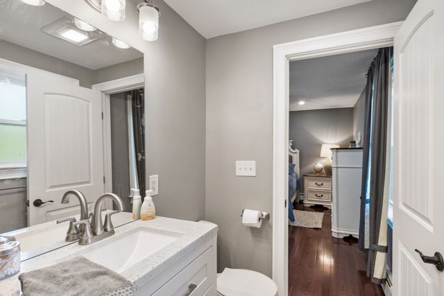 4 Nutting Dr, Leominster, MA 01453