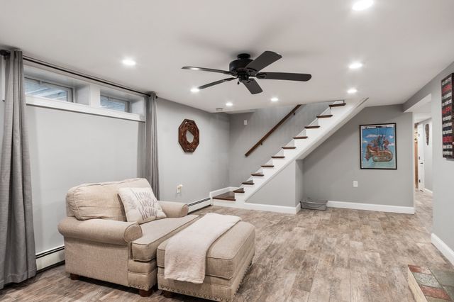 4 Nutting Dr, Leominster, MA 01453