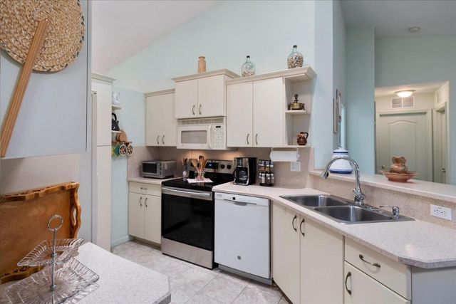 324 NE Gladiola Avenue, Port St. Lucie, Port St Lucie, FL 34983