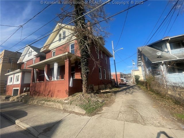 1406 Lee Street E, Charleston, WV 25301