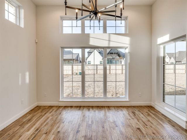 2839 E 142nd Street S, Bixby, OK 74008