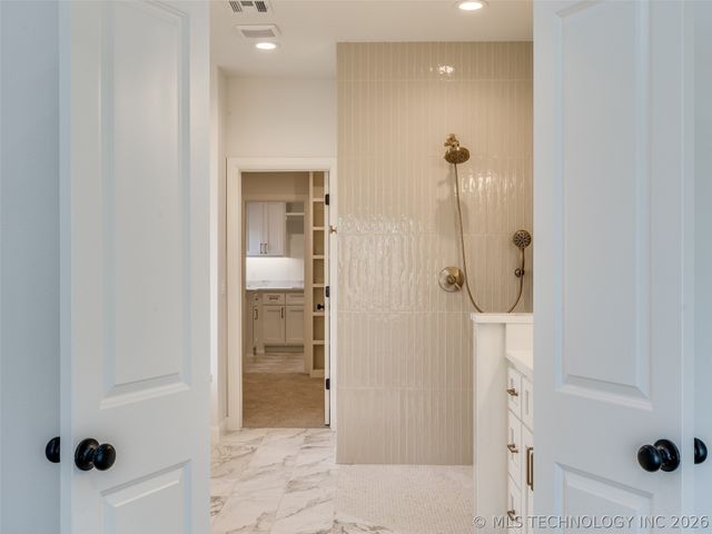 2839 E 142nd Street S, Bixby, OK 74008