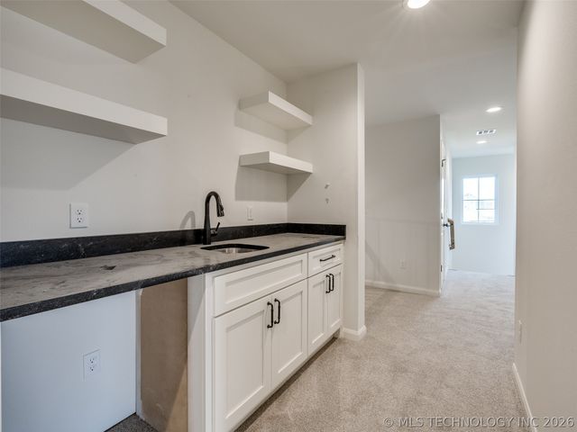 2839 E 142nd Street S, Bixby, OK 74008
